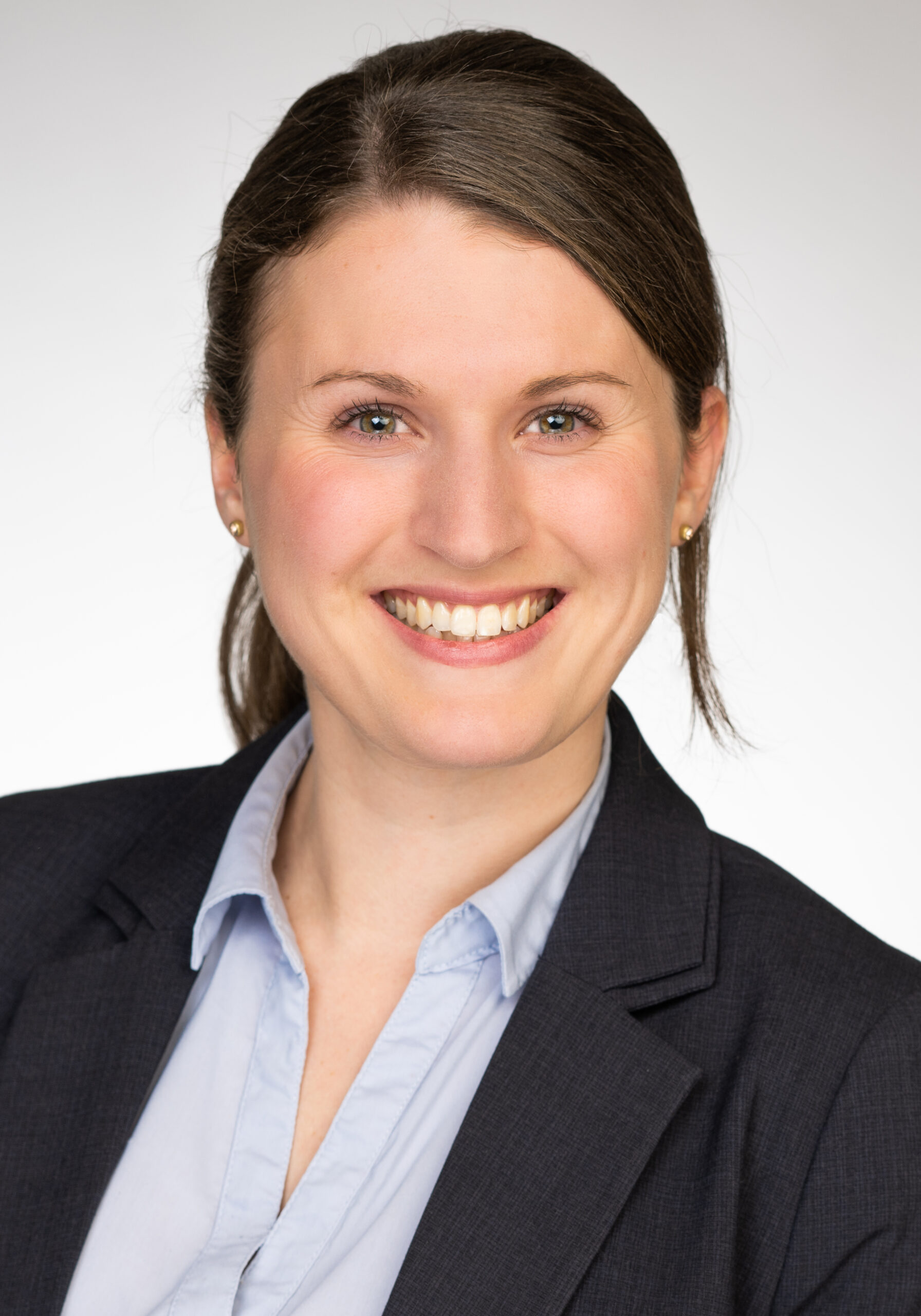 Rebecca Eitel, Verkaufsassistentin