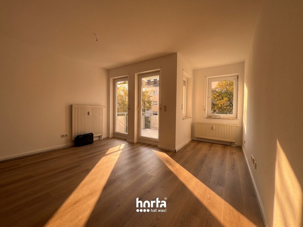 Wohn-Schlafzimmer Ans. II